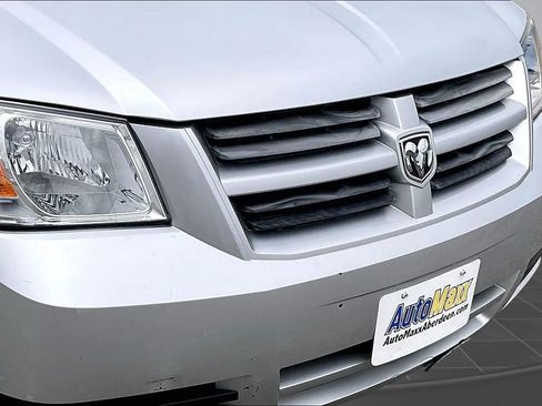 Used 2010 Dodge Grand Caravan SE FWD image 31