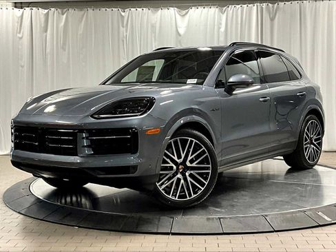 New 2026 Porsche Cayenne E-Hybrid AWD/4WD image 1