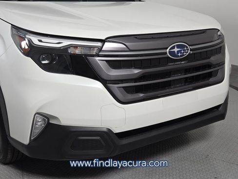 Used 2026 Subaru Forester Premium AWD/4WD image 11