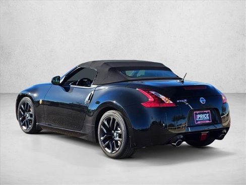 Used 2019 Nissan 370Z Roadster image 7