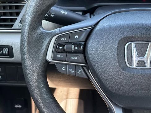 Used 2018 Honda Accord LX image 13