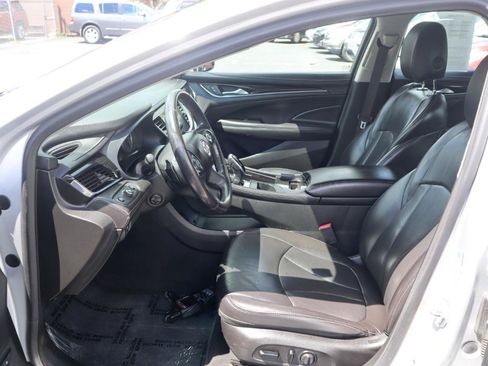 Used 2018 Buick LaCrosse Essence FWD image 17