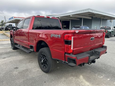Used 2024 Ford F250 XLT w/ Black Appearance Package image 5