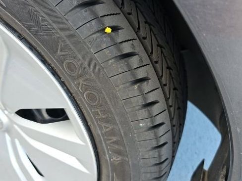 Used 2022 Nissan Leaf S image 5