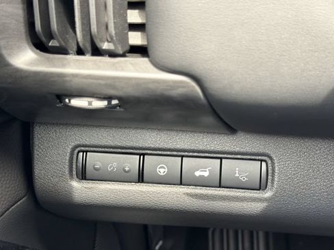 Used 2026 Nissan Pathfinder Platinum w/ Cargo Package AWD/4WD image 15