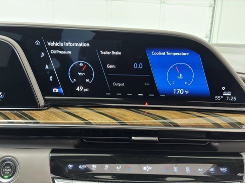 Used 2023 Cadillac Escalade Sport Platinum image 34