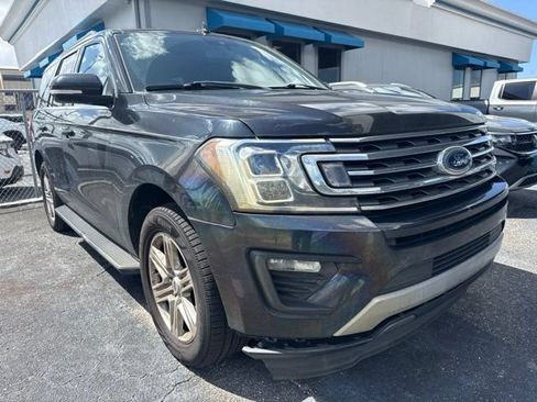 Used 2020 Ford Expedition XLT w/ Equipment Group 202A RWD image 4