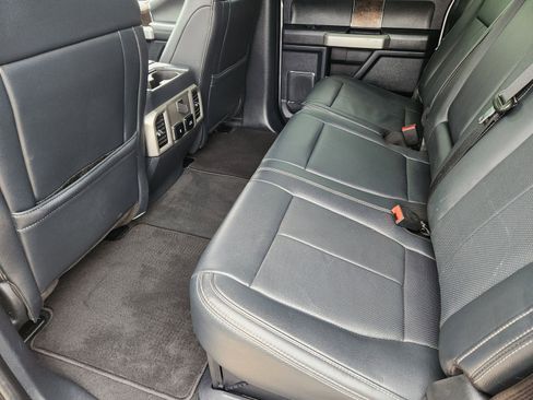 Used 2022 Ford F250 Lariat w/ Lariat Value Package image 32