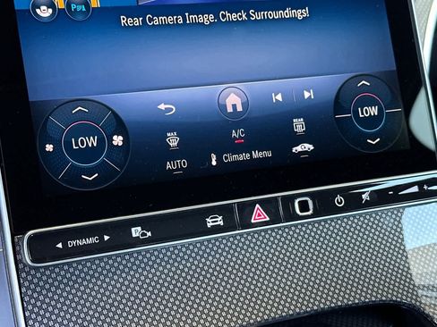 New 2026 Mercedes-Benz C 300 4MATIC Sedan image 18