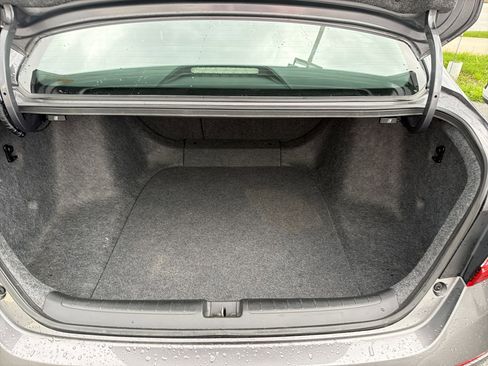 Used 2019 Honda Accord EX image 51