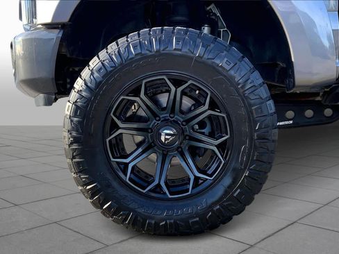 Used 2022 Ford F250 Lariat w/ Tremor Off-Road Package image 9