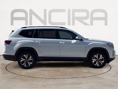 New 2026 Volkswagen Atlas SE FWD image 9