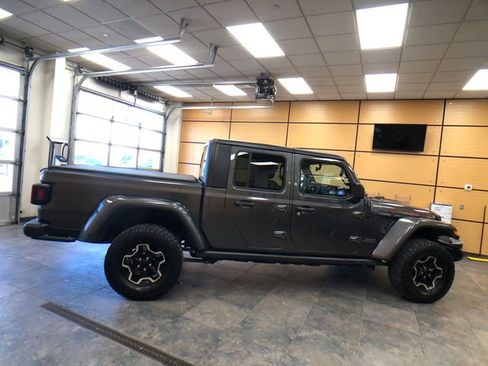 Used 2023 Jeep Gladiator Rubicon w/ Cold Weather Group AWD/4WD image 8