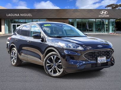 Used 2022 Ford Escape SE w/ SE Sport Appearance Package