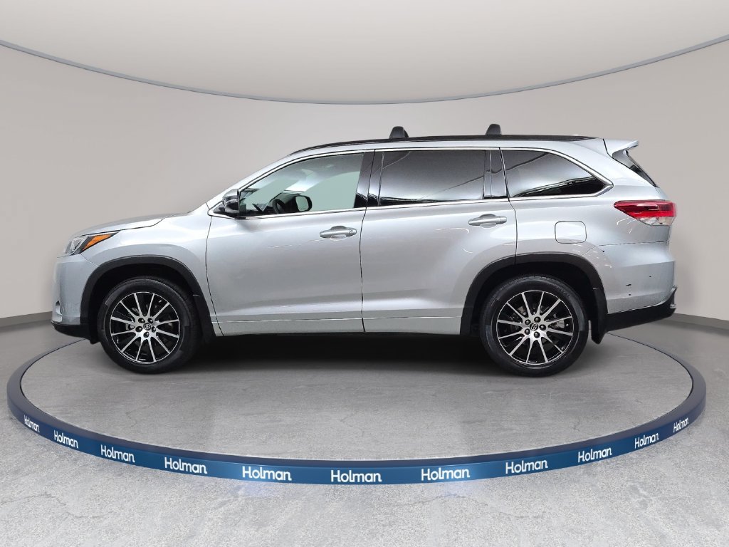 Used 2017 Toyota Highlander SE AWD/4WD image 9