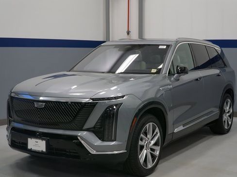 New 2026 Cadillac Vistiq Luxury w/ LPO, Floor Liner Package image 1