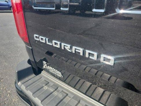 Used 2022 Chevrolet Colorado LT w/ Fleet Safety Package image 6