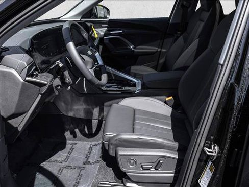 New 2026 Audi Q5 Premium Plus AWD/4WD image 12