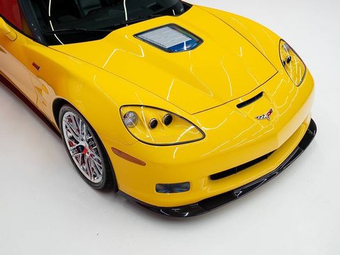 Used 2010 Chevrolet Corvette ZR1 w/ Preferred Equipment Group RWD image 7