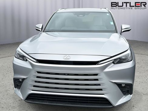 Used 2025 Lexus TX 350 FWD w/ Technology Package image 3