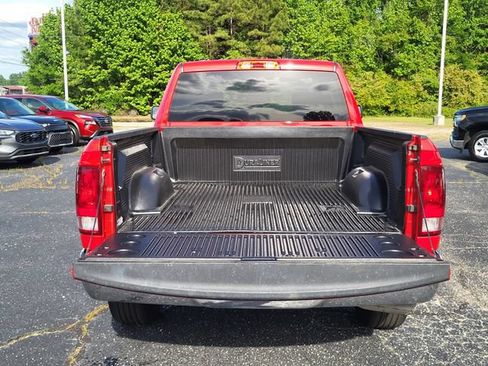 Used 2024 RAM 1500 Classic SLT AWD/4WD image 4