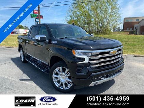 Used 2022 Chevrolet Silverado 1500 High Country w/ High Country Premium Package AWD/4WD image 1