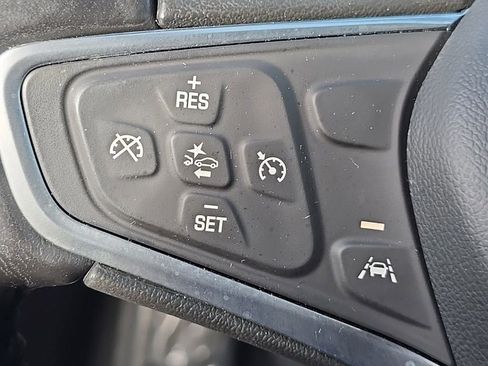 Used 2022 Chevrolet Equinox LT image 15