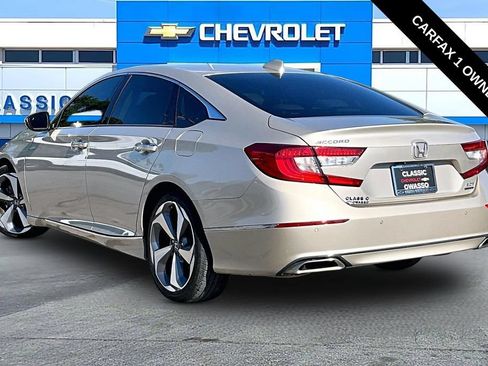 Used 2020 Honda Accord Touring image 3