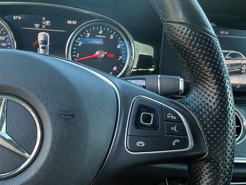 Used 2017 Mercedes-Benz E 300 4MATIC image 20