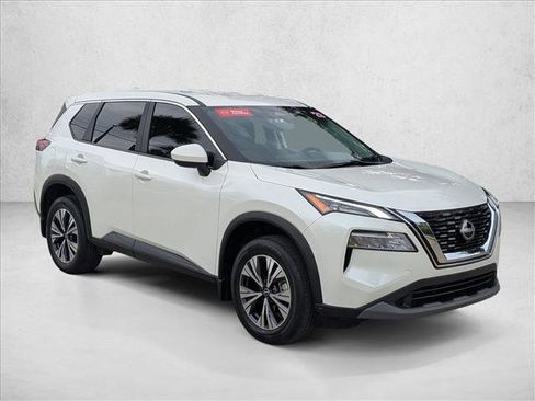 Certified 2023 Nissan Rogue SV FWD image 3