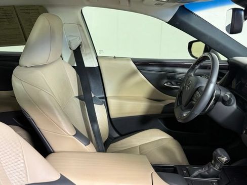 Used 2019 Lexus ES 350 w/ Accessory Package 2 FWD image 33