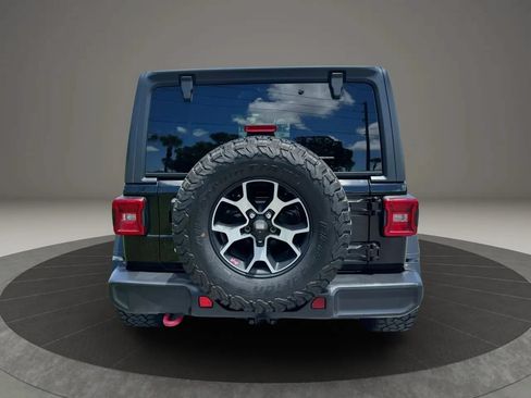 Used 2018 Jeep Wrangler Unlimited Rubicon w/ LED Lighting Group AWD/4WD image 5