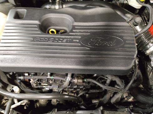 Used 2020 Ford Escape Titanium AWD/4WD image 30
