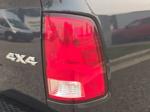 Certified 2018 RAM 1500 Big Horn AWD/4WD image 30