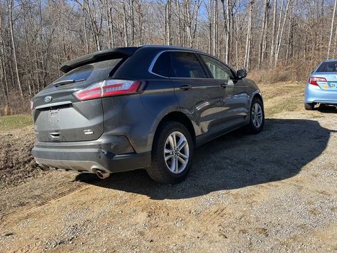 Used 2019 Ford Edge SEL w/ Equipment Group 201A image 3