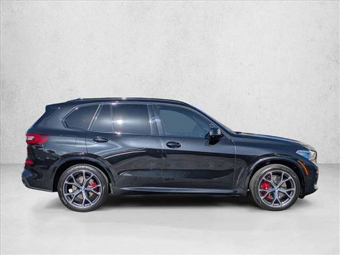 Used 2022 BMW X5 xDrive40i w/ M Sport Package AWD/4WD image 4