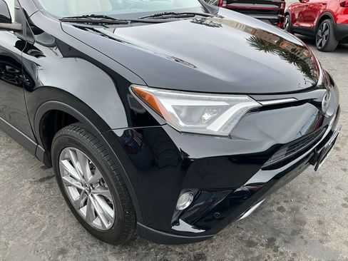 Used 2017 Toyota RAV4 Limited w/ Advanced Technology Package FWD image 77