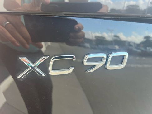 Used 2024 Volvo XC90 B6 Plus w/ Protection Package Premier image 19