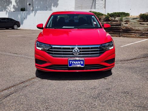 Used 2019 Volkswagen Jetta FWD image 2