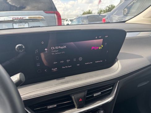 Used 2025 Buick Encore GX Preferred image 21