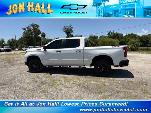 Used 2024 Chevrolet Silverado 1500 Custom Trail Boss AWD/4WD image 4