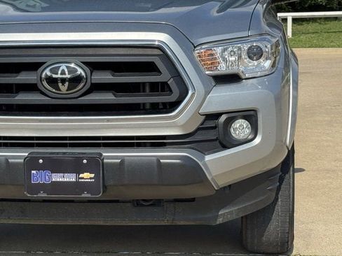 Used 2023 Toyota Tacoma SR5 AWD/4WD image 10