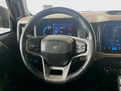 Used 2023 Ford Bronco Wildtrak AWD/4WD image 18