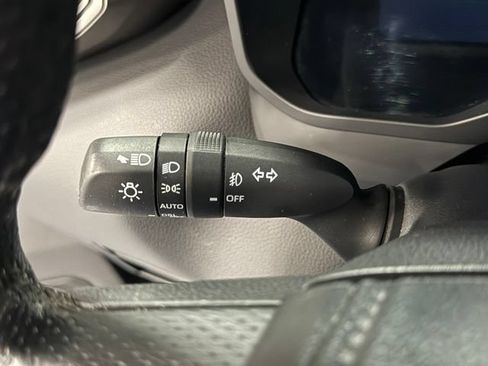 Used 2024 Toyota Tundra Limited AWD/4WD image 22