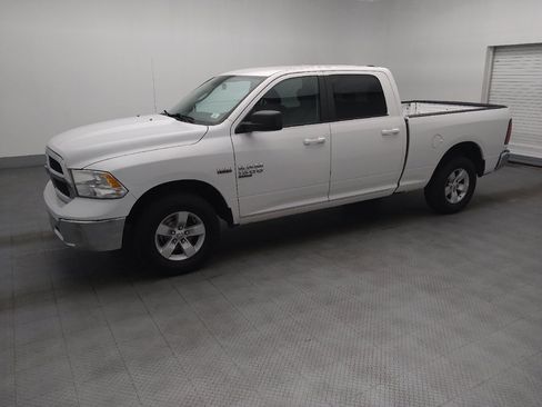 Used 2021 RAM 1500 Classic SLT AWD/4WD image 2