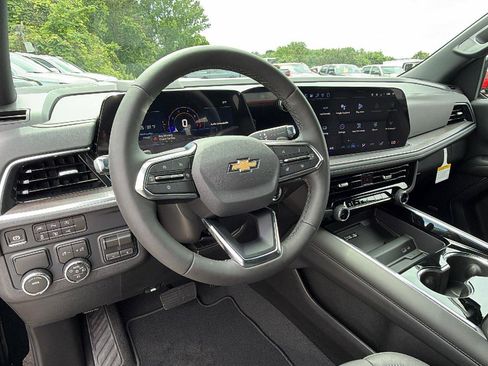 New 2026 Chevrolet Suburban LT w/ Comfort Package RWD image 6