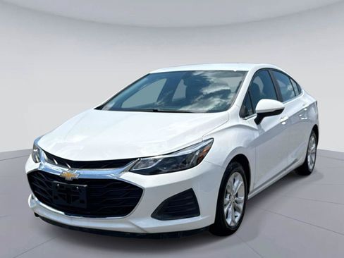 Used 2019 Chevrolet Cruze LT FWD image 7