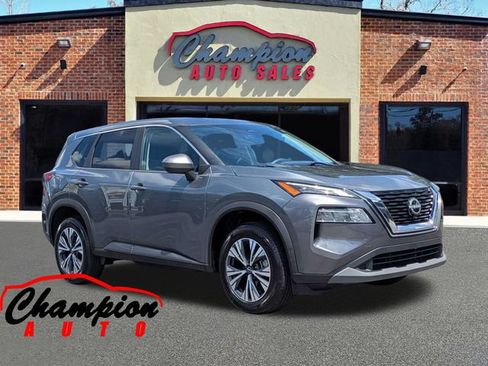 Used 2023 Nissan Rogue SV FWD image 1