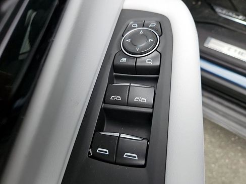 New 2026 Chevrolet Suburban Premier image 15