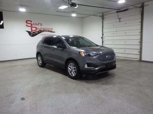 Used 2023 Ford Edge SEL w/ Convenience Package AWD/4WD image 5